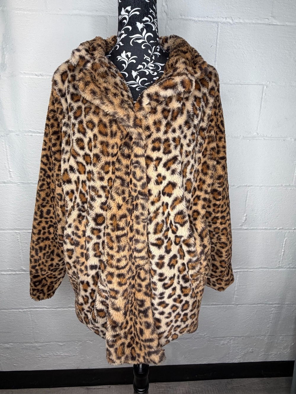 Plush Leopard Print Faux Fur Coat Jacket Mob Wife Y2K
